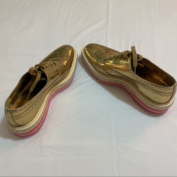 Prada Metallic Wing-Tip Platform Oxford Sneakers - Picture 5 of 6